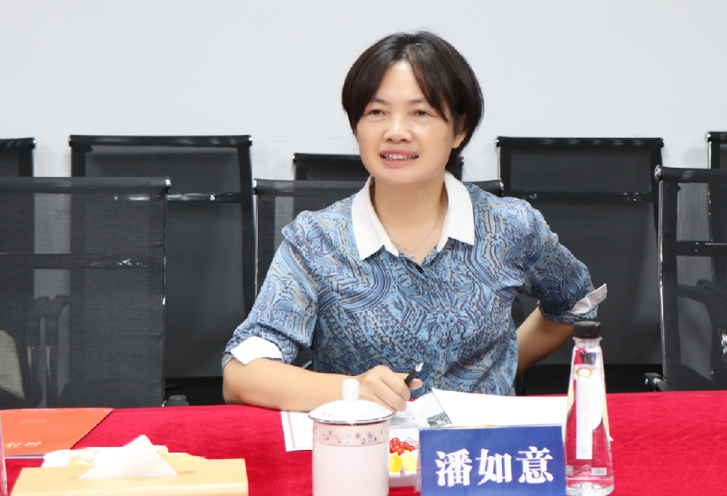 沅江市人民政府考察团来师大颐华参观考察